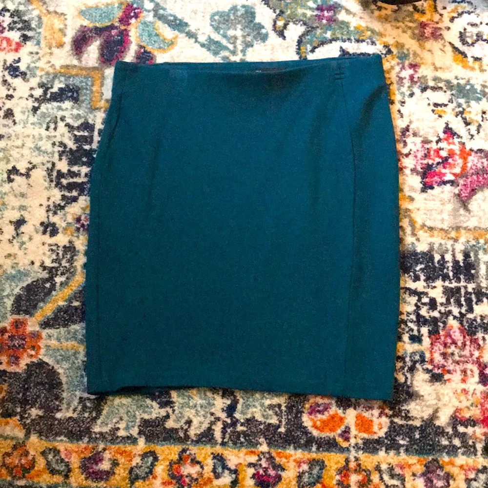 Stretchy and Comfy Teal Skirt